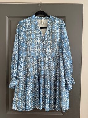 Blue & White Printed V-Neck Dress